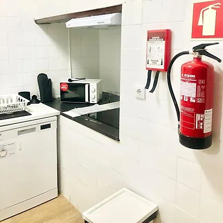 Private 202 In Da Fonte Hostel Figueira da Foz